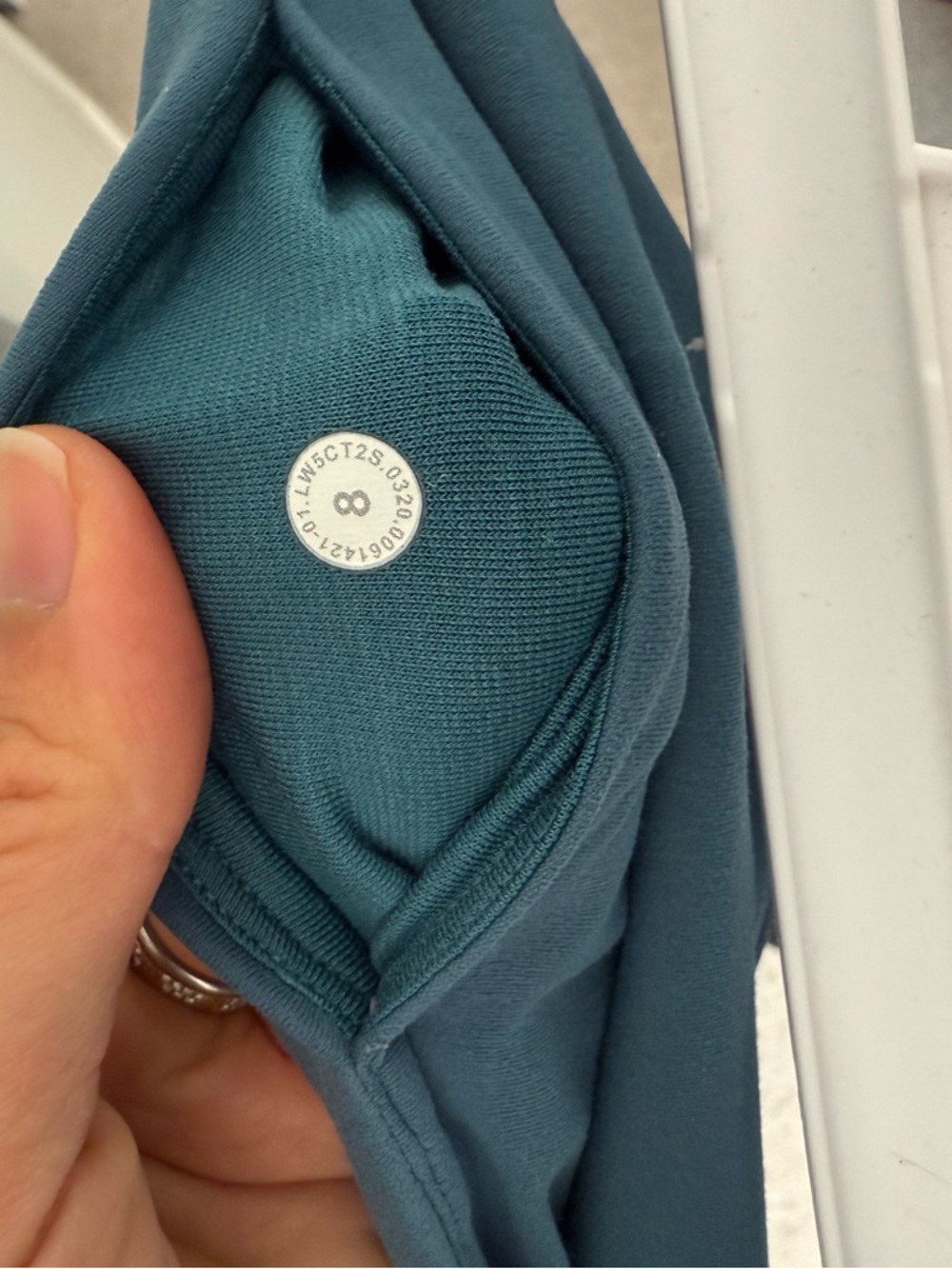 Lululemon - Picture 5 of 5